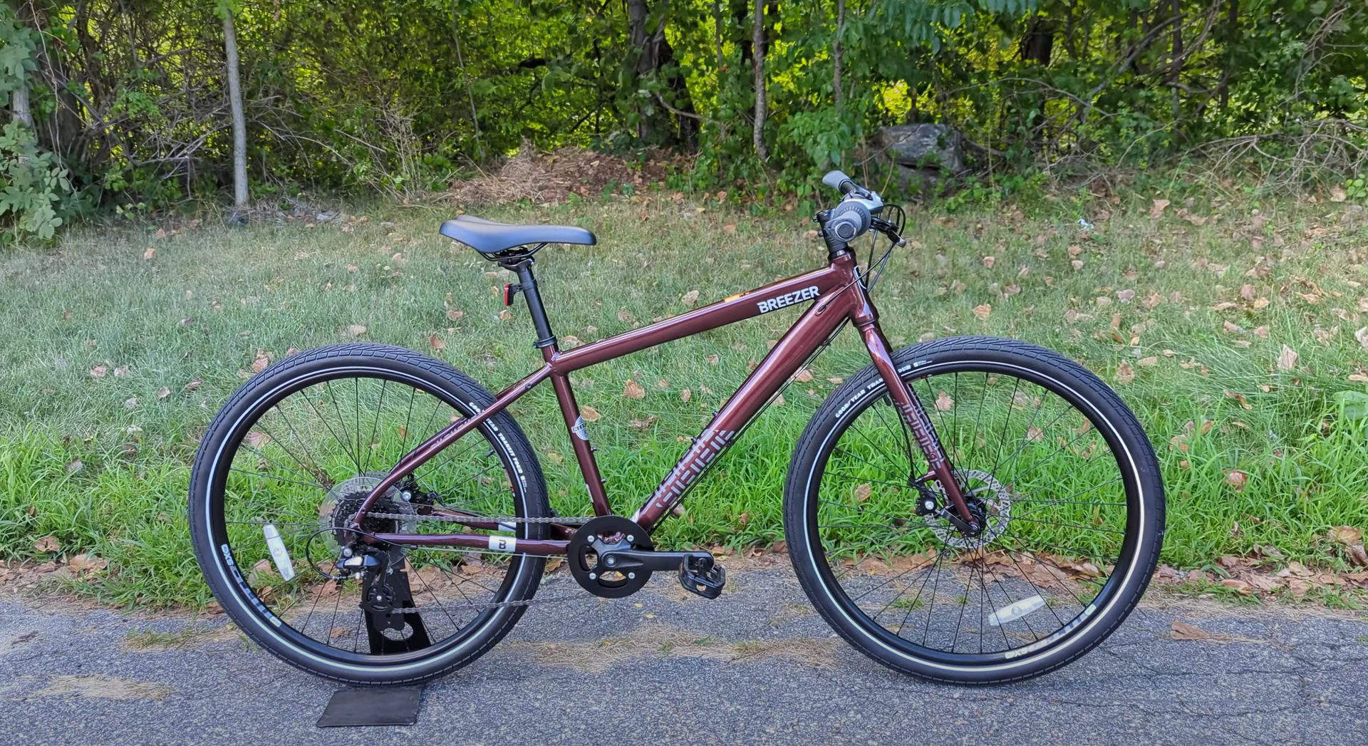 breeze Breezer Bikes - Breezer Midtown 1.7 Hybrid City mountain